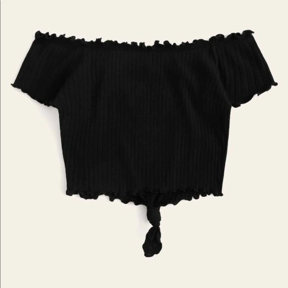 Sunflower embroidered off the shoulder crop top 🤩 - Picture 2 of 4